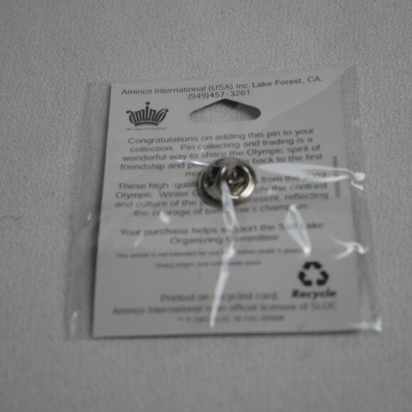 Salt Lake 2002 Winter Olympics Lapel Pin Official Commemorative Collectible - Picture 2 of 2